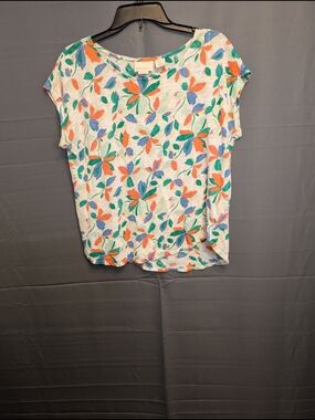Cynthia Rowley White Linen Floral Short-Sleeve Tee with Green & Orange Accents